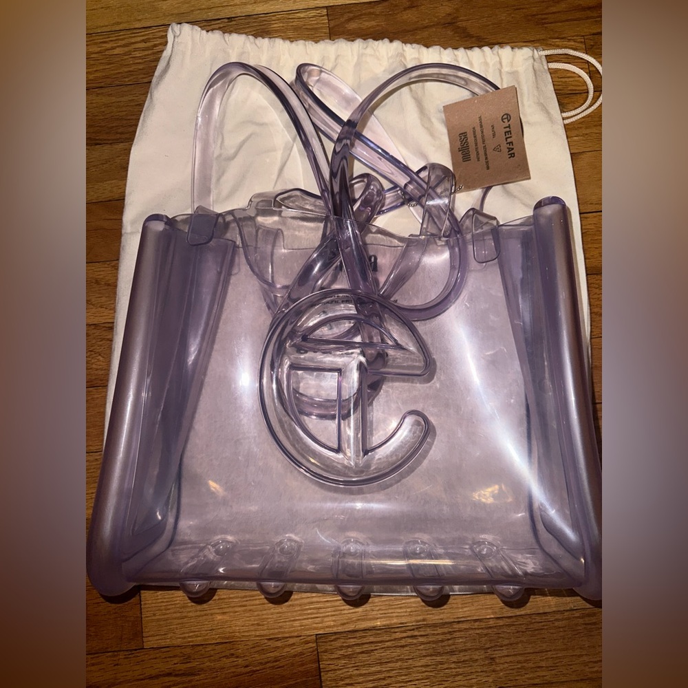 Brand New TelfarXMelissa Medium Jelly Shopper
Clear/Purple Sold out on the site - Picture 1 of 7